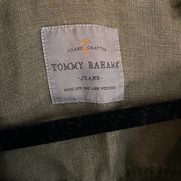 Tommy Bahama Island Crafted Cotton Button Up - Picture 2 of 4